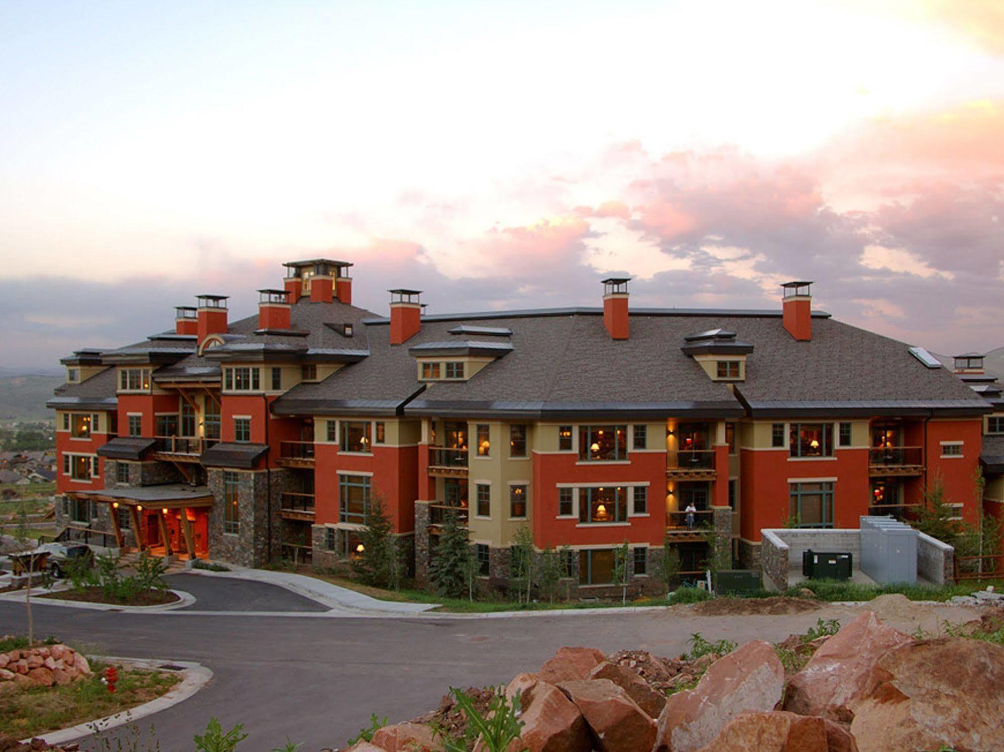 Raintree'S The Miners Club Park City Exterior photo