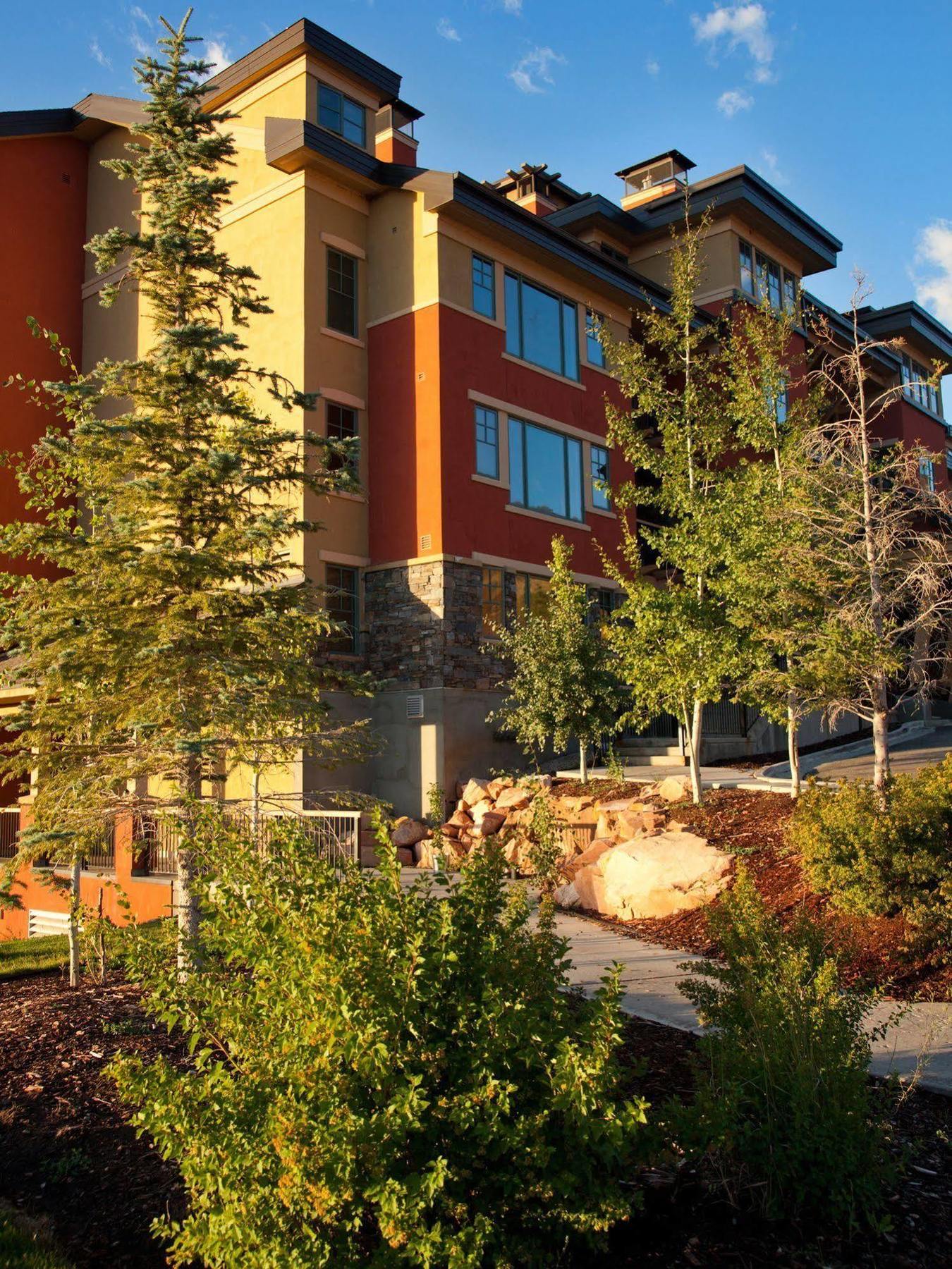 Raintree'S The Miners Club Park City Exterior photo